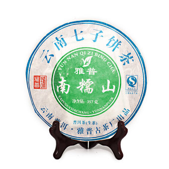 Пуэр Блин Шэн "Нань Нуо Чжен Шань", "Я Пу", 2008 г, 357 гр арт. 3116 Пуэр Блин Шэн "Нань Нуо Чжен Шань", "Я Пу", 2008 г, 357 гр
